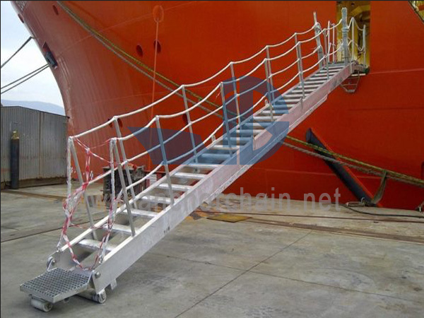 Gangway Cóiríochta Alúmanam